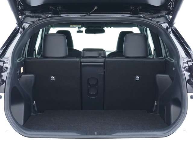 TOYOTA YARIS CROSS 2025