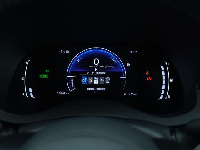 TOYOTA YARIS CROSS 2025