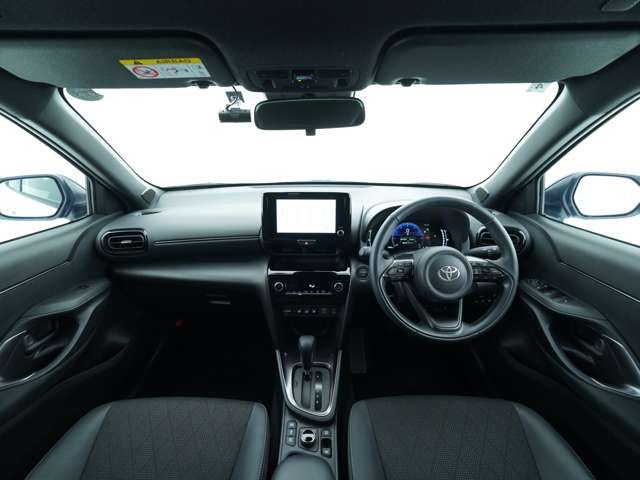 TOYOTA YARIS CROSS HYBRID 2025