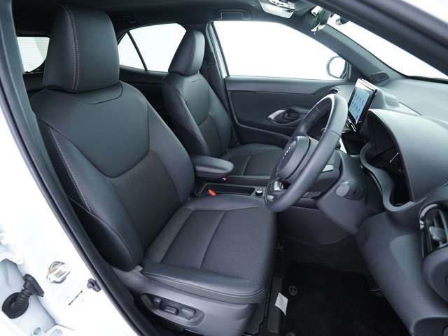 TOYOTA YARIS CROSS HYBRID 2025