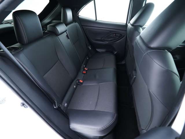 TOYOTA YARIS CROSS HYBRID 2025