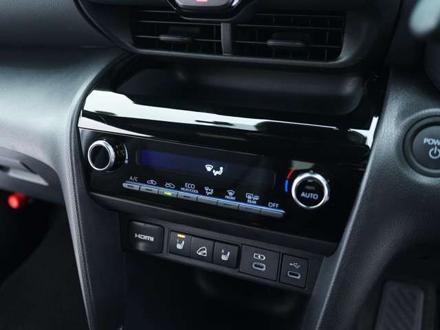 TOYOTA YARIS CROSS HYBRID 2025