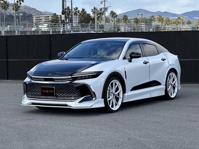 TOYOTA CROWN CROSSOVER 2025