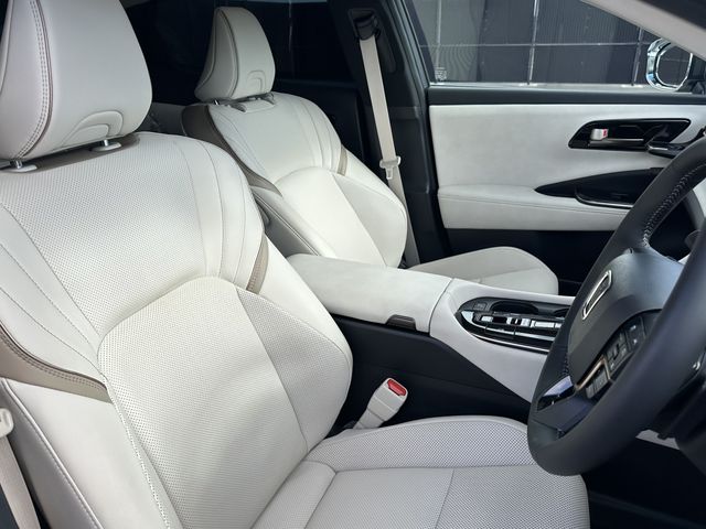 TOYOTA CROWN CROSSOVER 2025