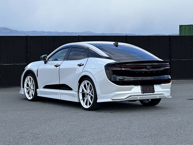 TOYOTA CROWN CROSSOVER 2025