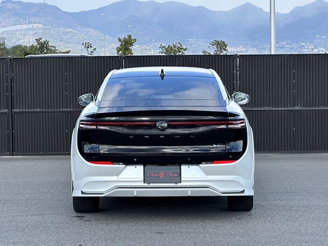 TOYOTA CROWN CROSSOVER 2025