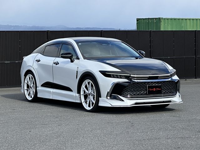 TOYOTA CROWN CROSSOVER 2025
