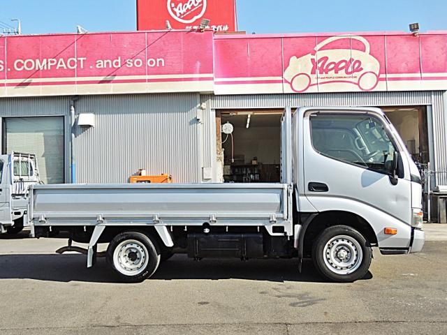 TOYOTA DYNA 2015