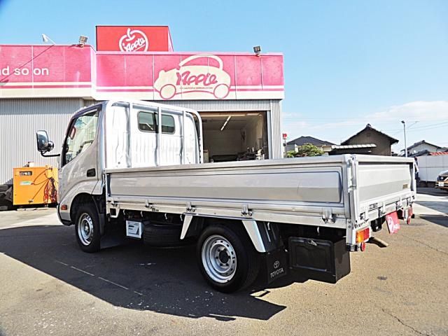 TOYOTA DYNA 2015