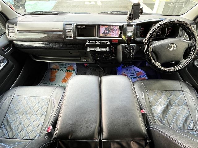 TOYOTA REGIUSACE van 4WD 2009