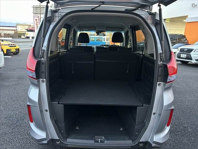 HONDA FREED plus HYBRID 2016
