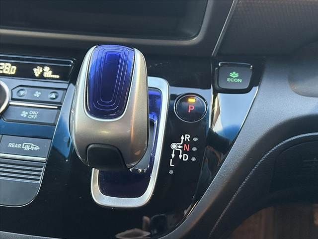 HONDA FREED plus HYBRID 2016