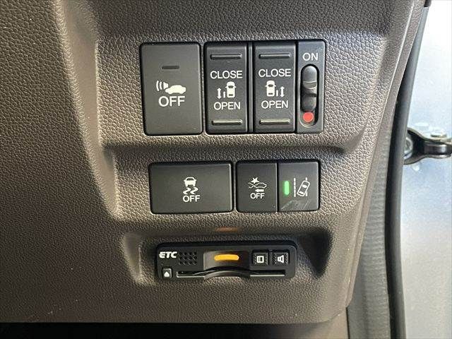 HONDA FREED HYBRID 2016