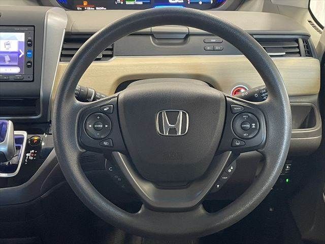HONDA FREED HYBRID 2016