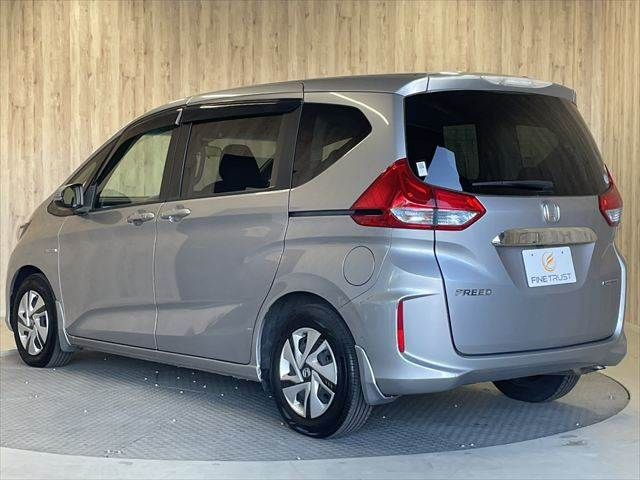 HONDA FREED HYBRID 2016