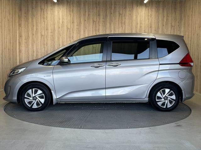 HONDA FREED HYBRID 2016