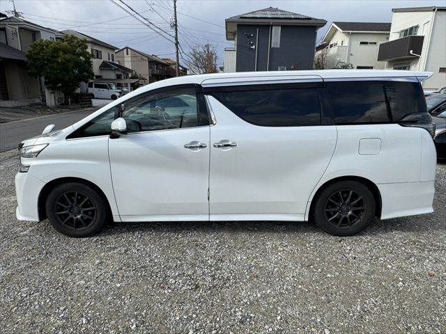 TOYOTA VELLFIRE 2017