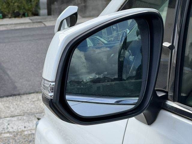 TOYOTA VELLFIRE 2017