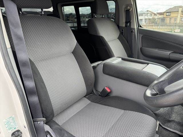 NISSAN NV350 CARAVAN 2017