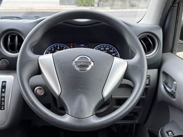 NISSAN NV350 CARAVAN 2017