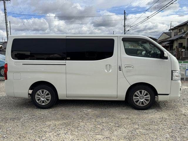 NISSAN NV350 CARAVAN 2017