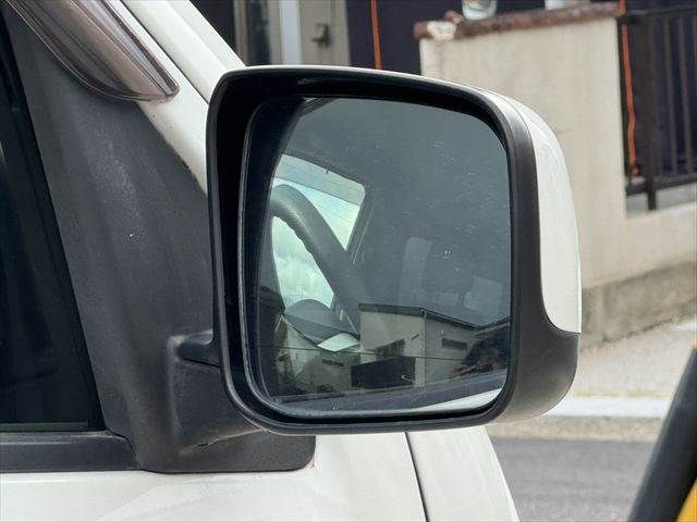 NISSAN NV350 CARAVAN 2017