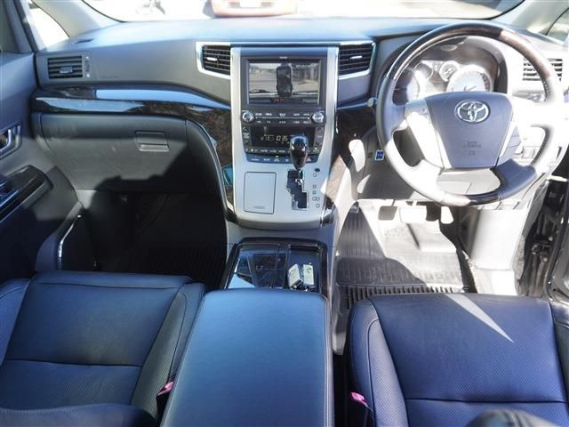 TOYOTA VELLFIRE  HYBRID 4WD 2012