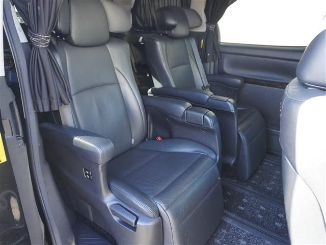 TOYOTA VELLFIRE  HYBRID 4WD 2012