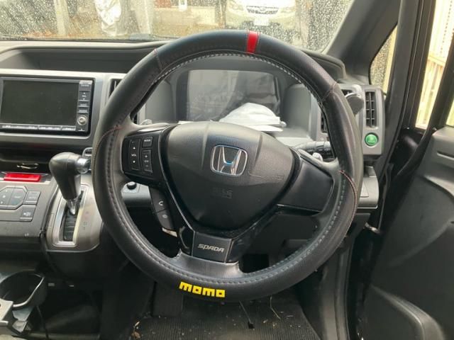 HONDA STEPWAGON SPADA 2012