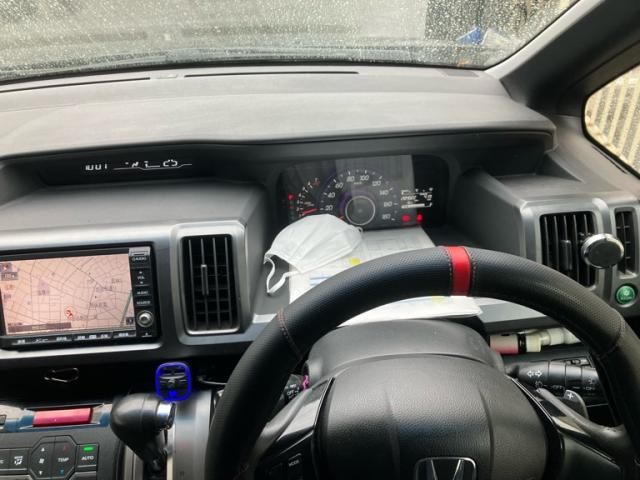 HONDA STEPWAGON SPADA 2012