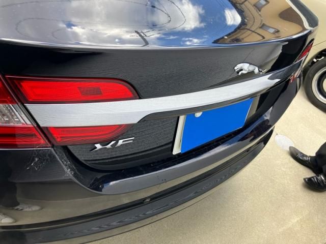 JAGUAR JAGUAR XFseries 2013