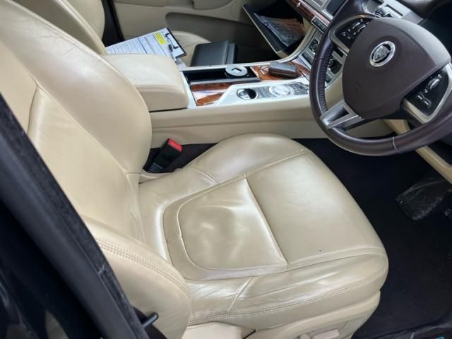 JAGUAR JAGUAR XFseries 2013