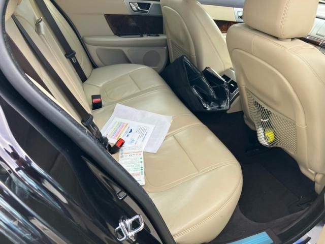 JAGUAR JAGUAR XFseries 2013