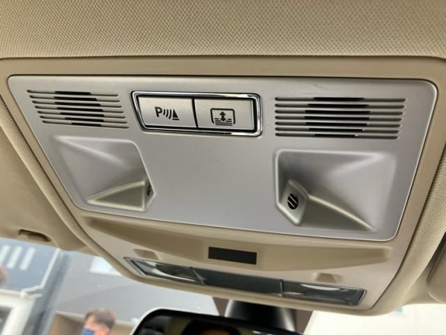 JAGUAR JAGUAR XFseries 2013