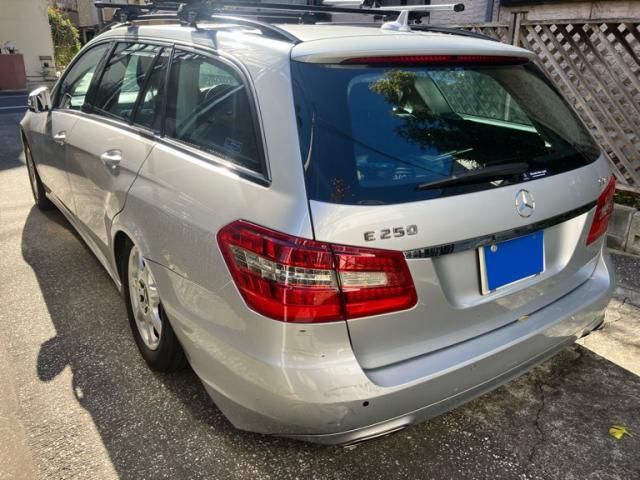 MERCEDES BENZ MERCEDES BENZ E class stationwagon 2011