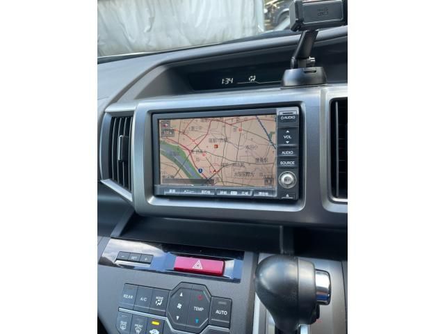 HONDA STEPWAGON 2011