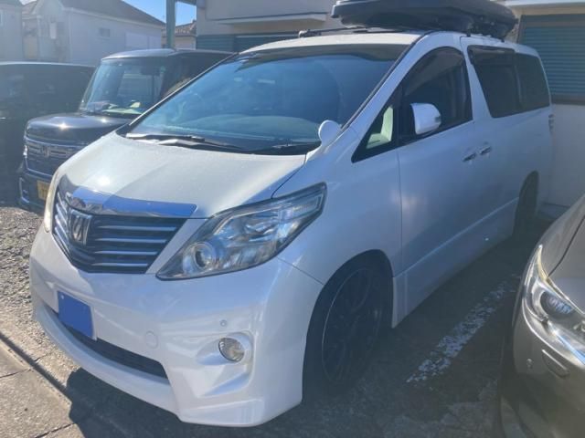 TOYOTA ALPHARD 2009