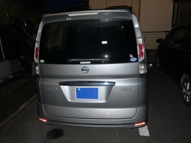 NISSAN SERENA  WG 2010