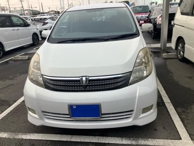TOYOTA Isis 4WD 2006