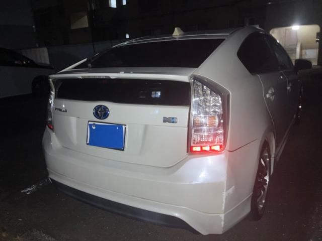 TOYOTA PRIUS 2010