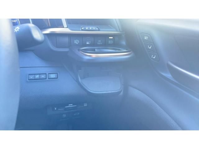 TOYOTA CROWN SPORT 2025