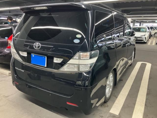 TOYOTA VELLFIRE 2010