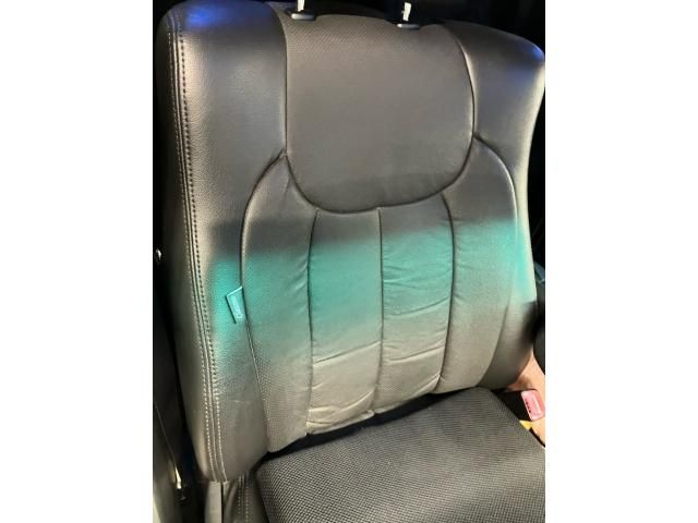 TOYOTA VELLFIRE 2010