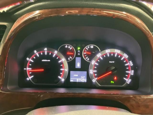 TOYOTA VELLFIRE 2010