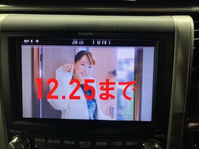 TOYOTA VELLFIRE 2010