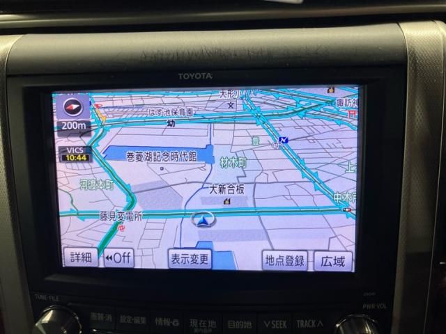 TOYOTA VELLFIRE 2010