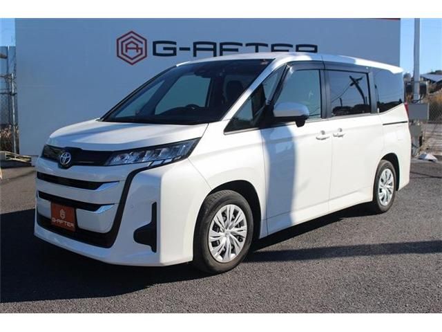 TOYOTA NOAH 2022