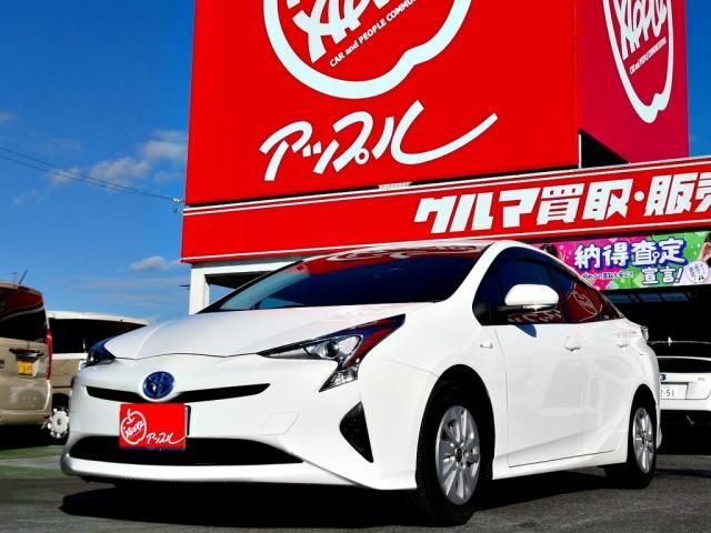 TOYOTA PRIUS 2016