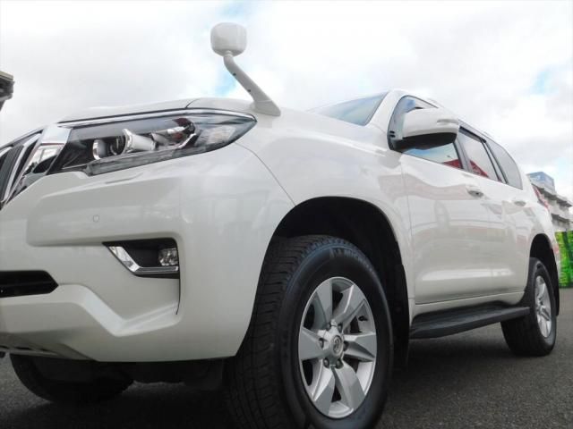 TOYOTA LANDCRUISER PRADO 2023