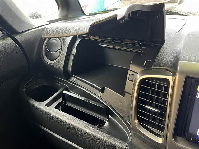 SUZUKI Spacia custom Z 2017